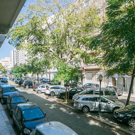 Apartament With A Terrace In The Heart Of Lisbon, 300 外观 照片