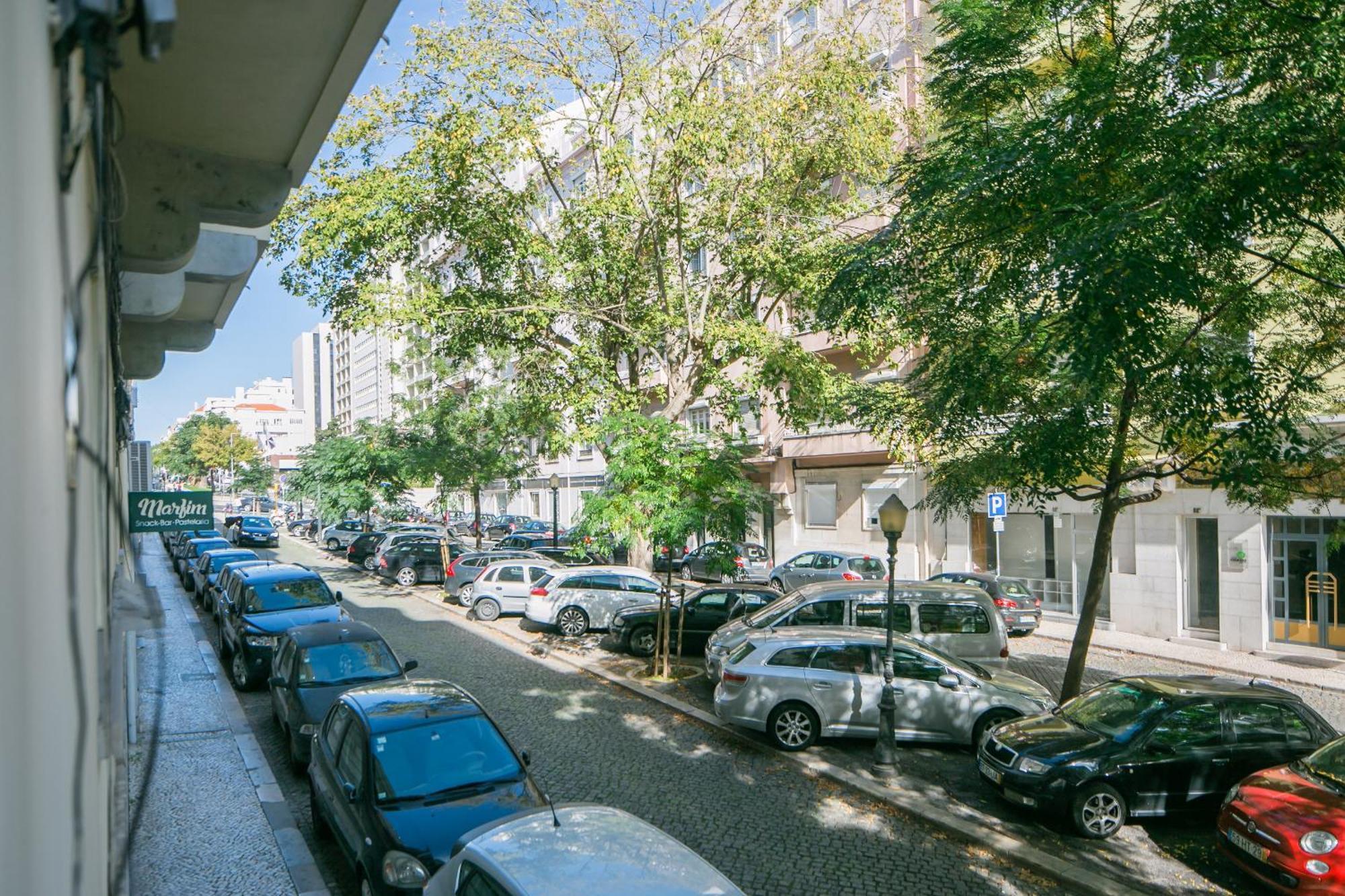 Apartament With A Terrace In The Heart Of Lisbon, 300 外观 照片